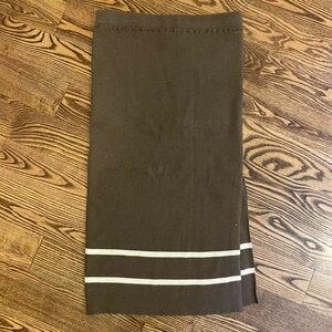 Beautiful midi brown skirt